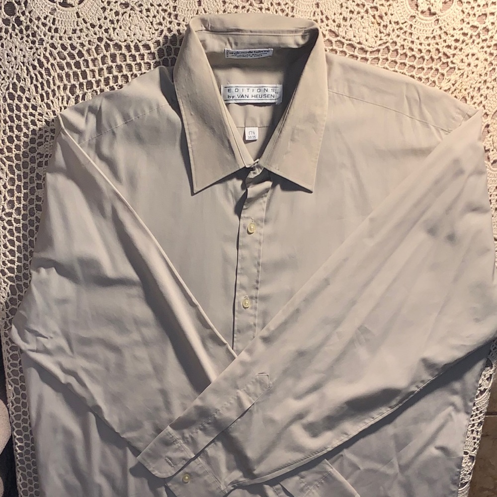 Editions by Van Heusen bottom down shirt